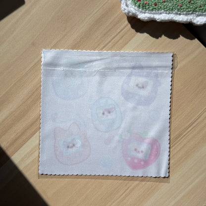 Picnic Cats Lens + Screen Cleaning Cloth | 6x6 inch microfiber